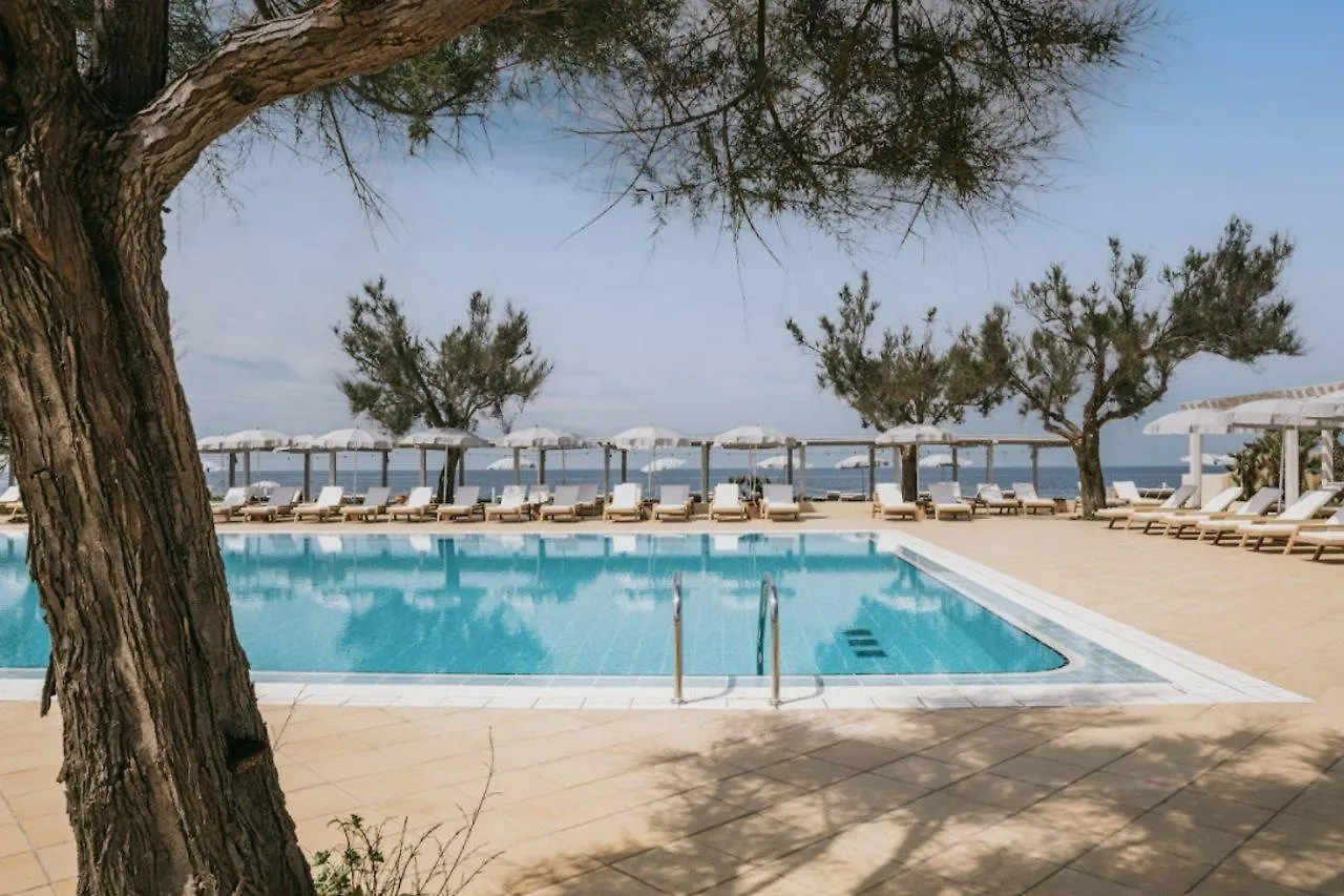 Mangia'S Favignana Resort 4*,